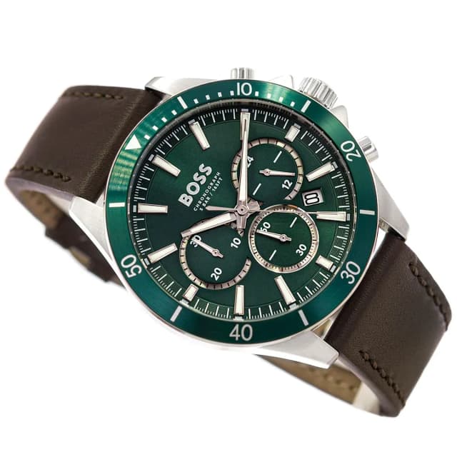 Close-up of the green dial with chronograph subdials